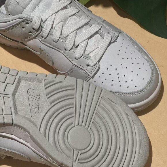 {Gray Nike Dunk's Casual Shoes - Trendy Design} - Picture 5 of 5